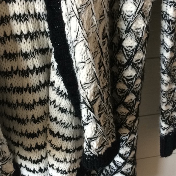 Black/White Cardigan - Picture 3 of 3